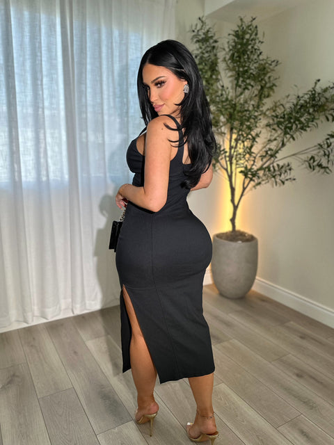 Melie Medi Black Dress